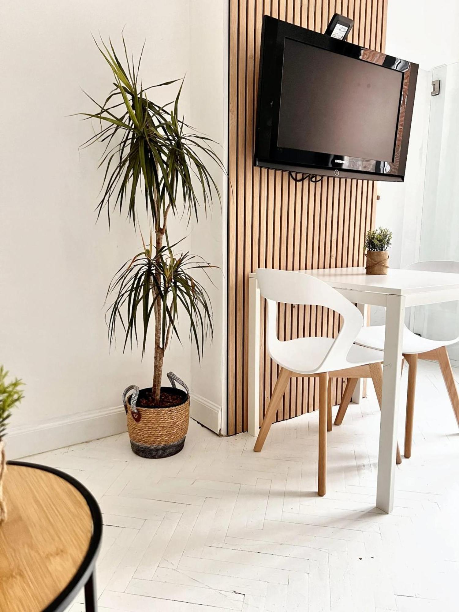 Comfortable Studio In Brussels 35M² Terrace With Bbq Zewnętrze zdjęcie